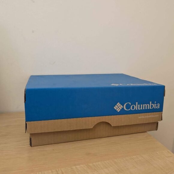 Columbia Size 8 Wide Women's Crestwood Hiking Boot - Picture 2 of 8